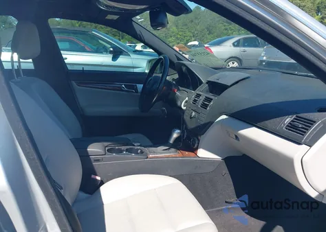 2010 Mercedes-Benz C 300 Luxury/Sport from USA, damaged, VIN WDDGF5EB2AA390184